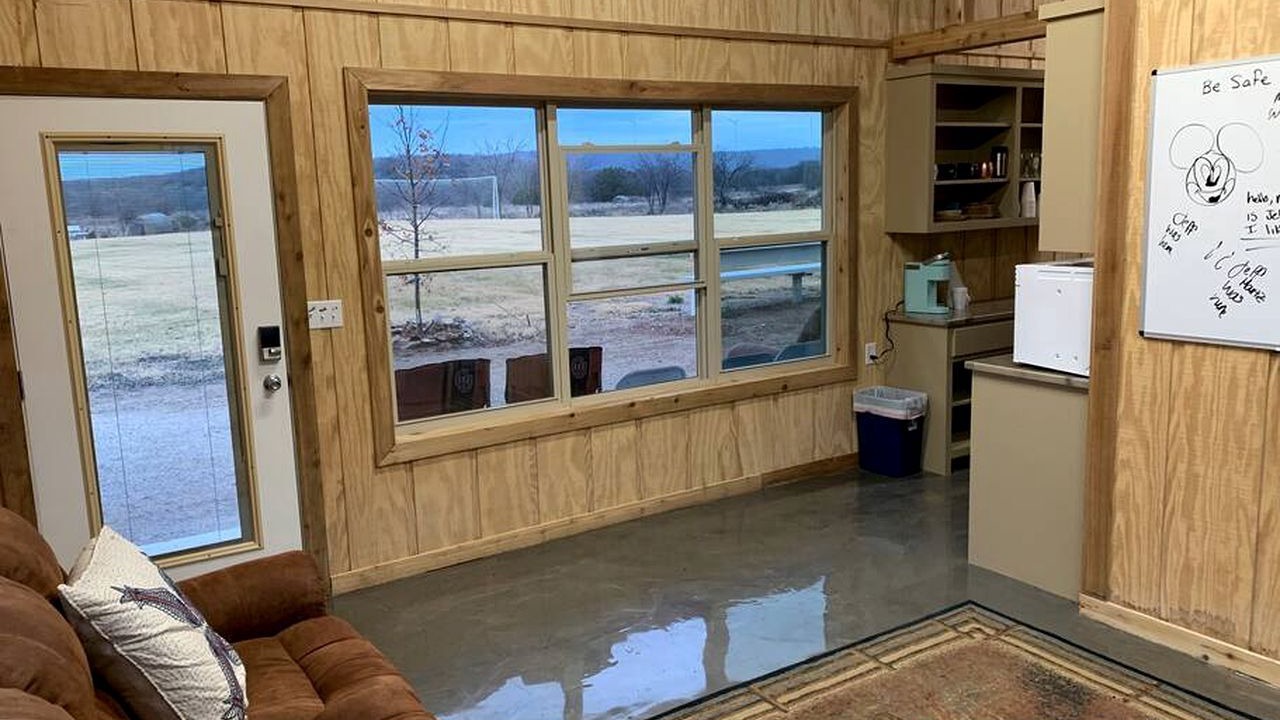 Photo of Livingroom in Jacksboro