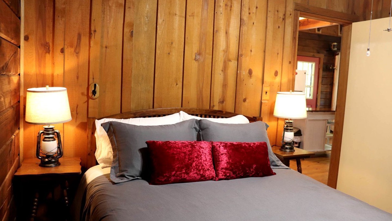 Photo of Bedroom in Pleasant Grove