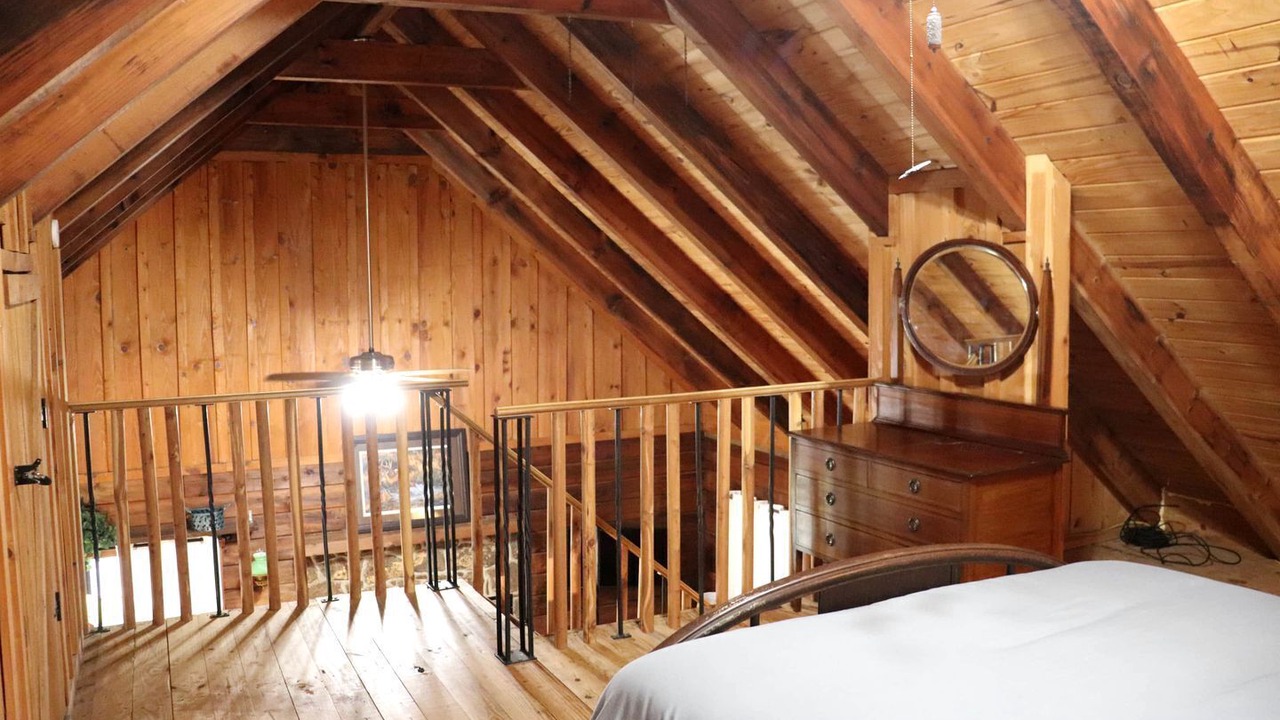 Photo of Bedroom in Pleasant Grove