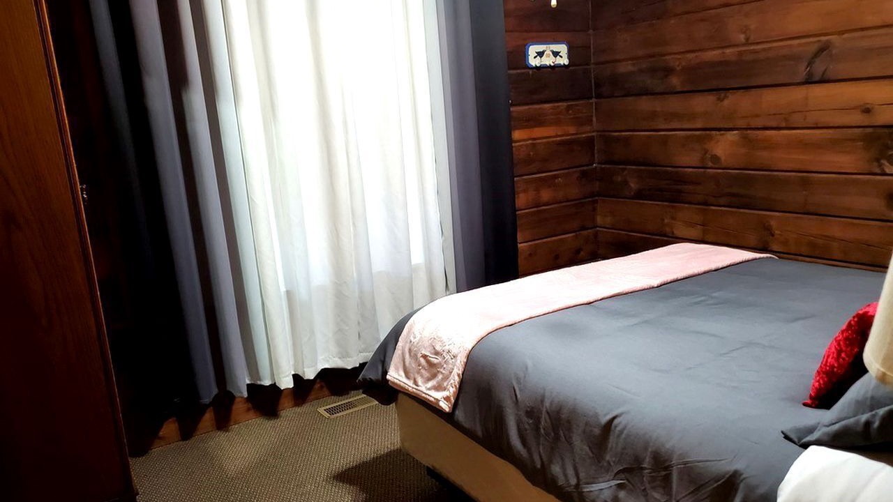 Photo of Bedroom in Pleasant Grove