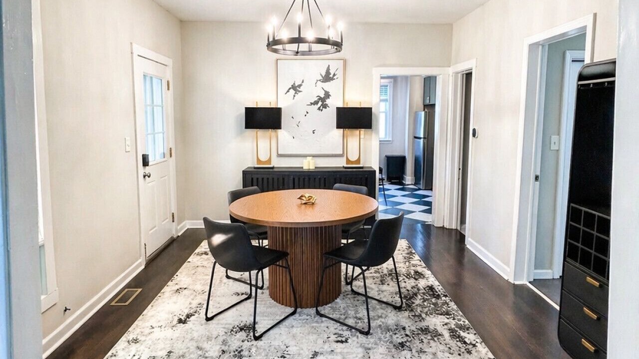 Photo of Livingroom in Lakeview