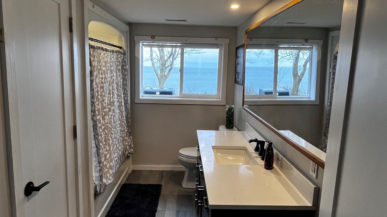 Photo of Bathroom in Dunnville