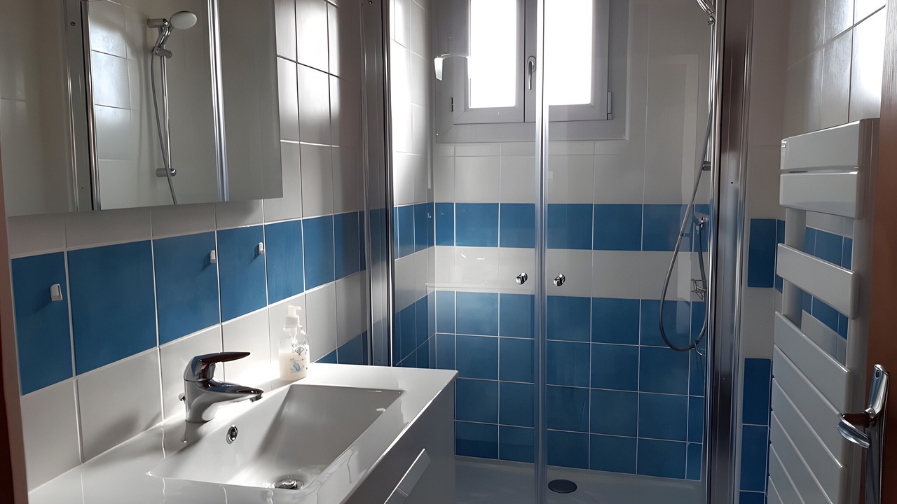 Photo of Bathroom in Meyrueis