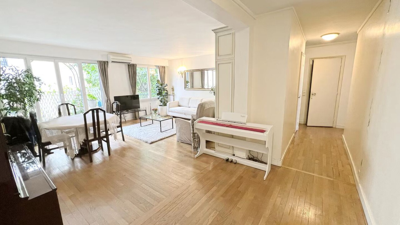 Photo of Livingroom in Porte-Dauphine