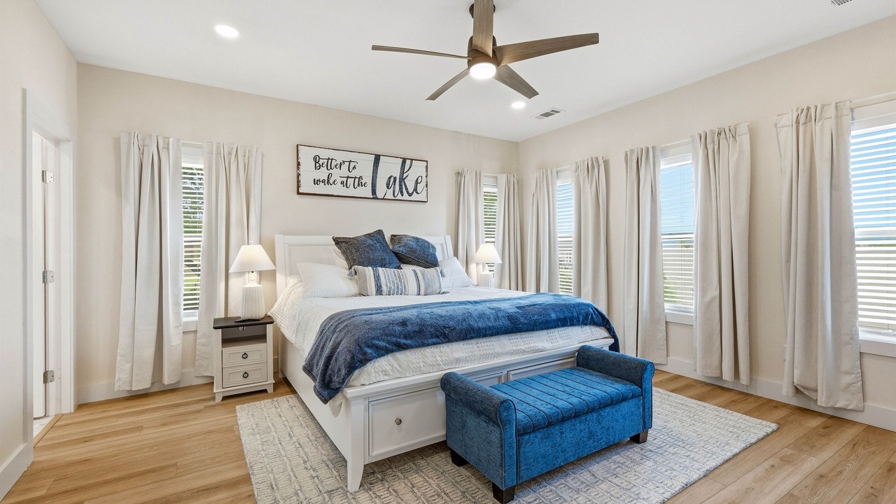 Photo of Bedroom in Graford