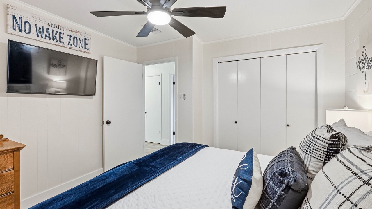 Photo of Bedroom in Graford