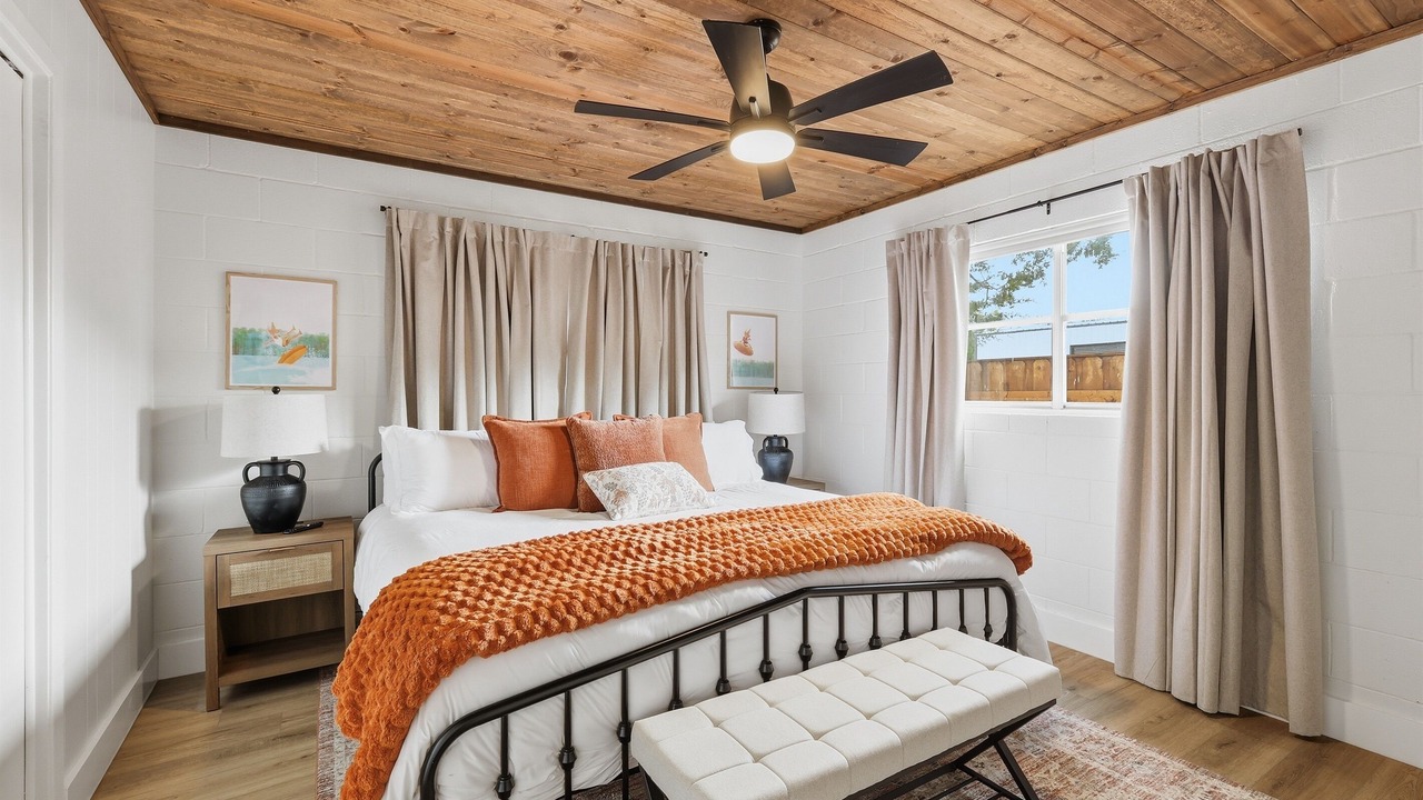 Photo of Bedroom in Graford