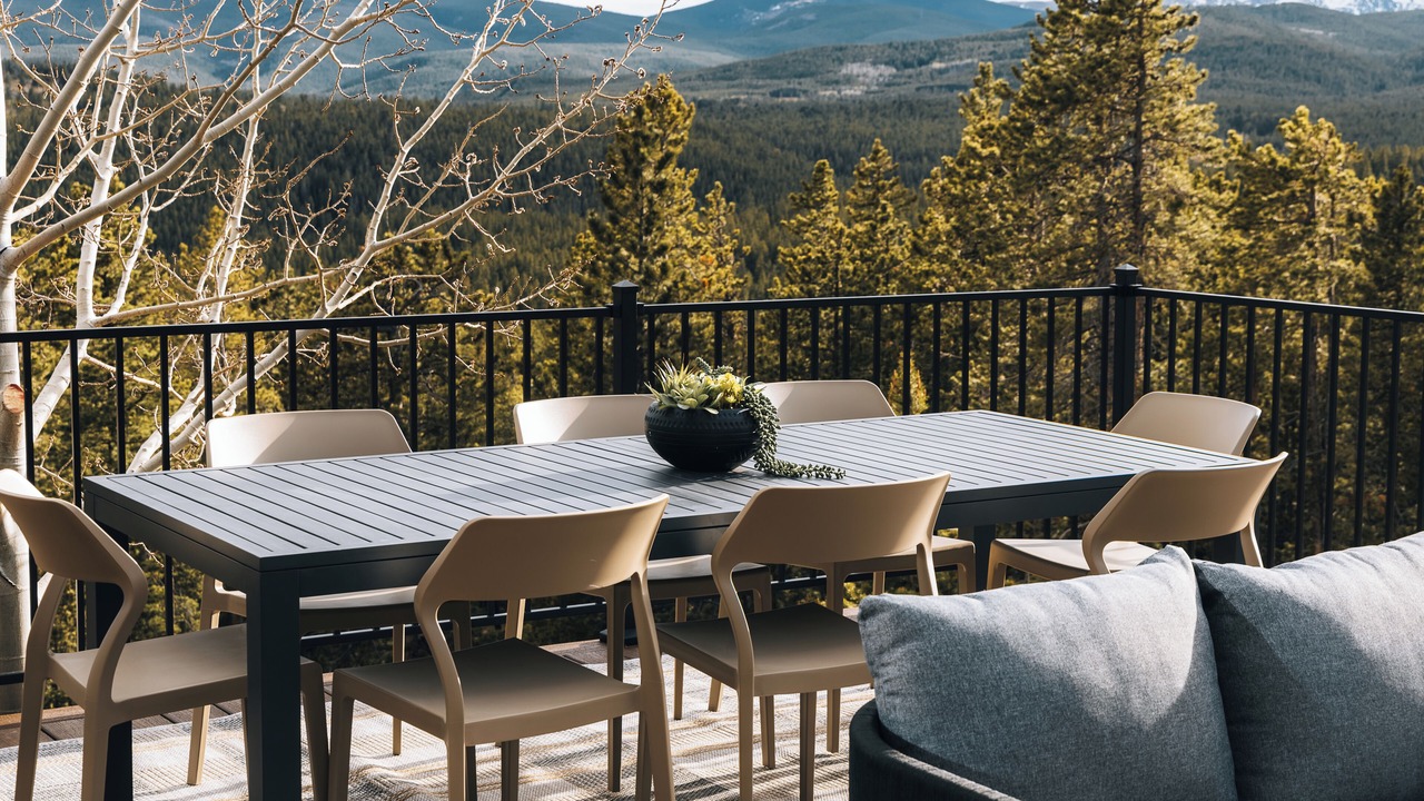 Photo of Outdoor in Black Hawk