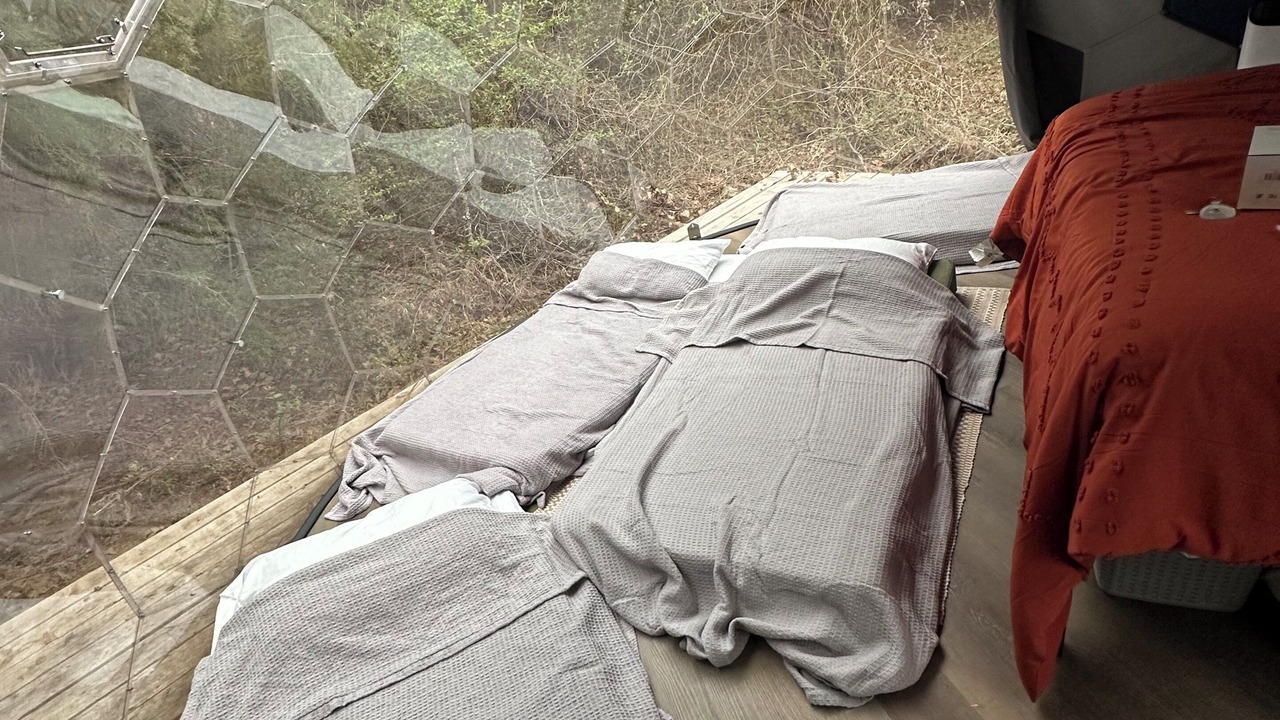 Photo of Bedroom in Earlsboro