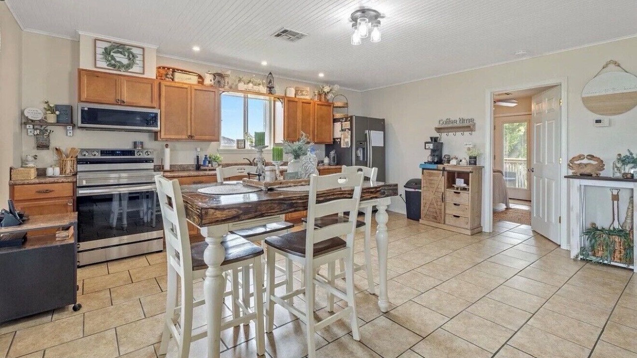 Photo of Kitchen in Lakeview  Jefferson County