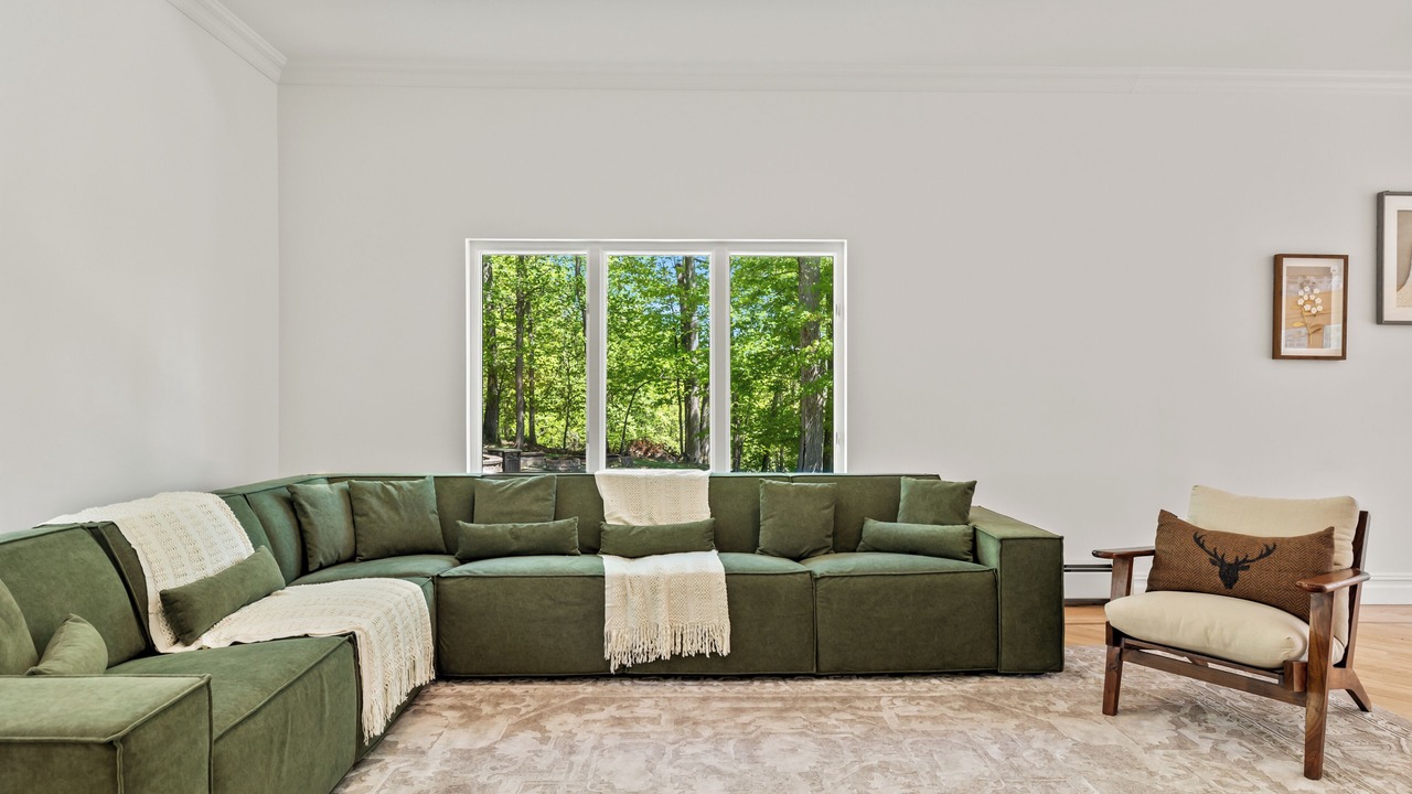 Photo of Livingroom in Stony Point