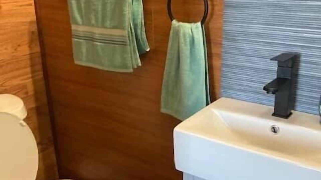Photo of Bathroom in Lockhart
