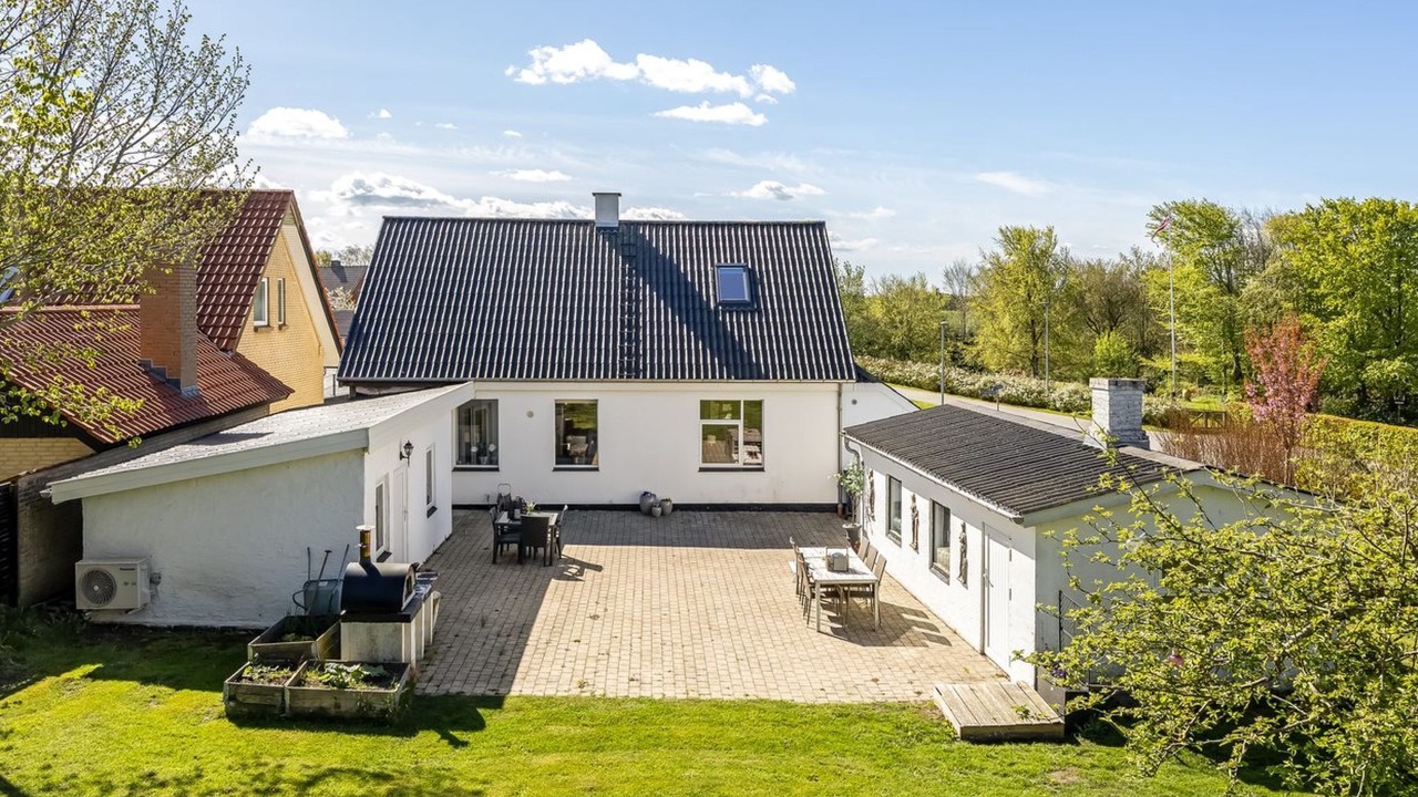 Photo of Others in Lokken