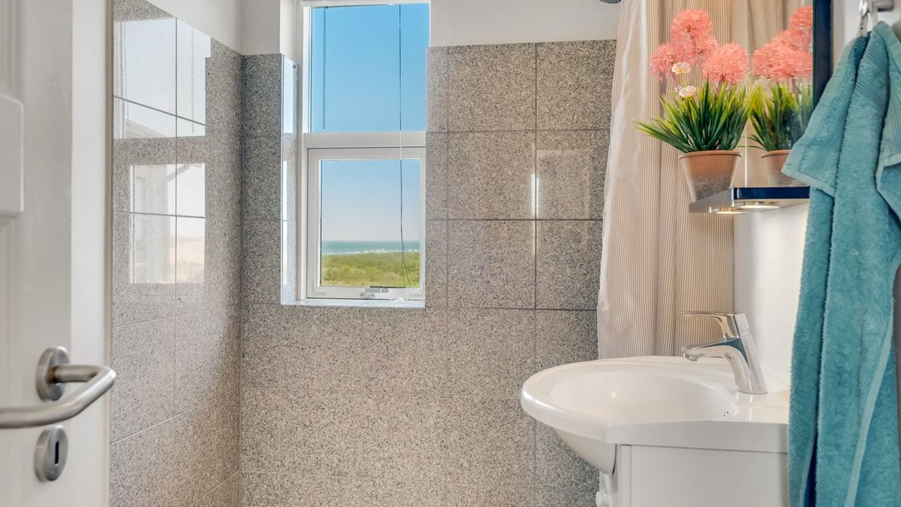 Photo of Bathroom in Logstor