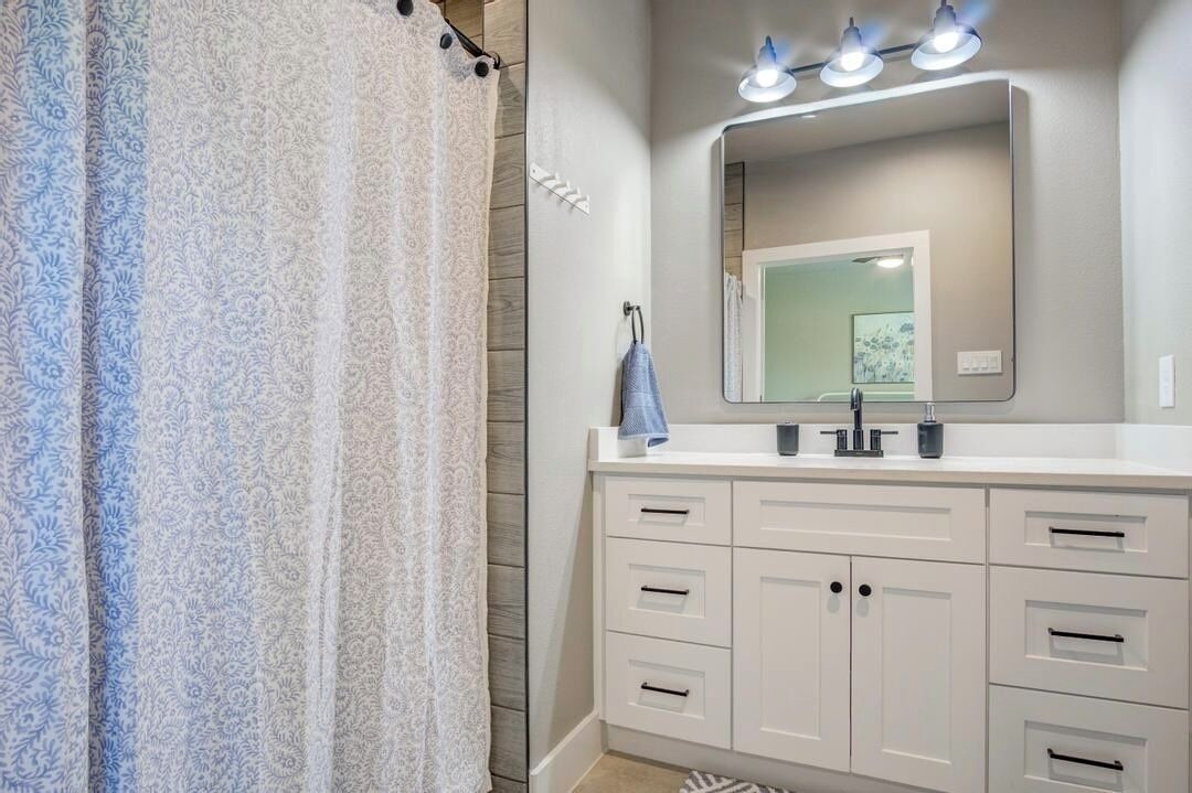 Photo of Bathroom in Bulverde