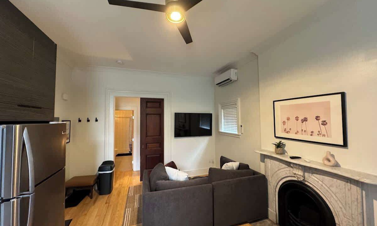 Photo of Livingroom in Corn Hill