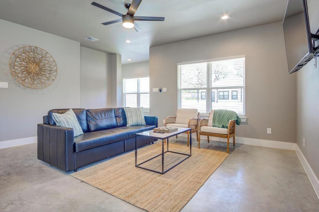 Photo of Livingroom in Bulverde