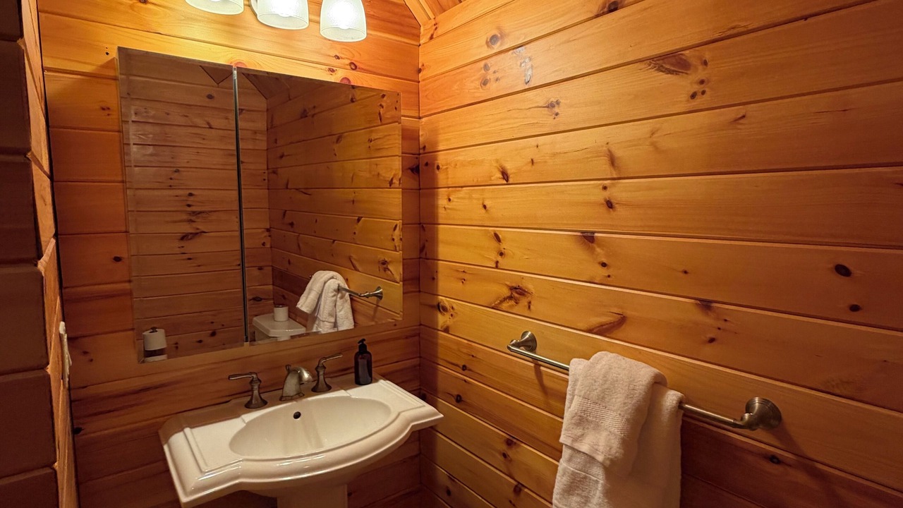 Photo of Bathroom in Middleburgh