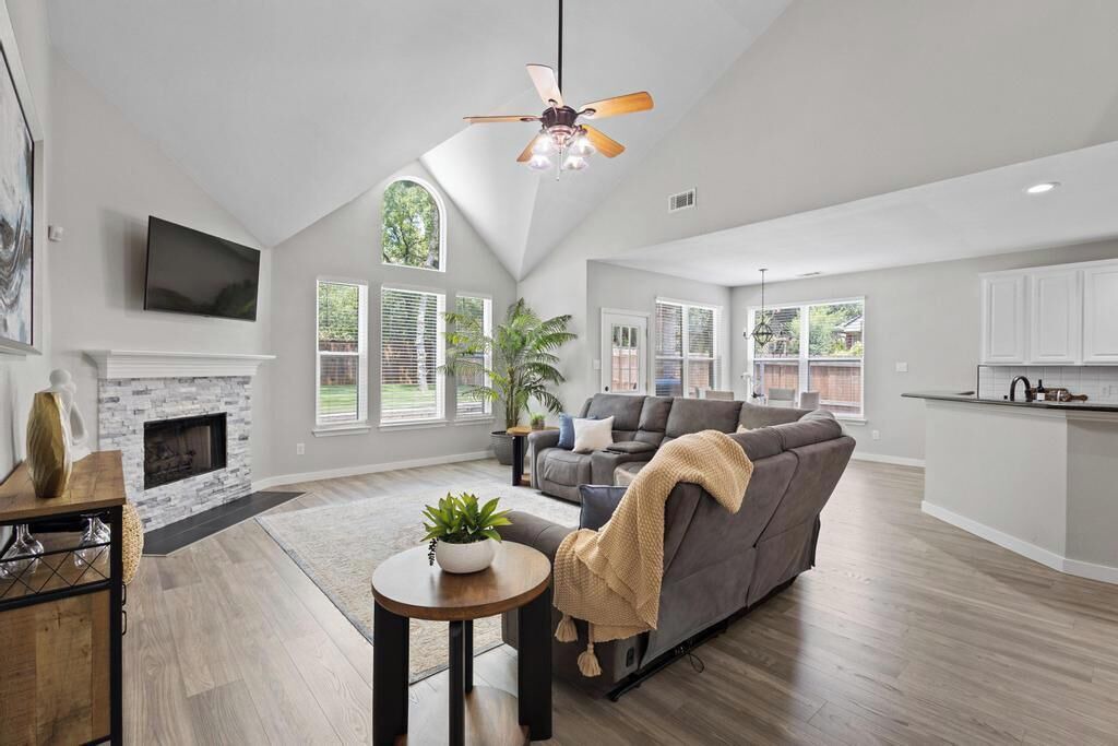 Photo of Livingroom in Corinth