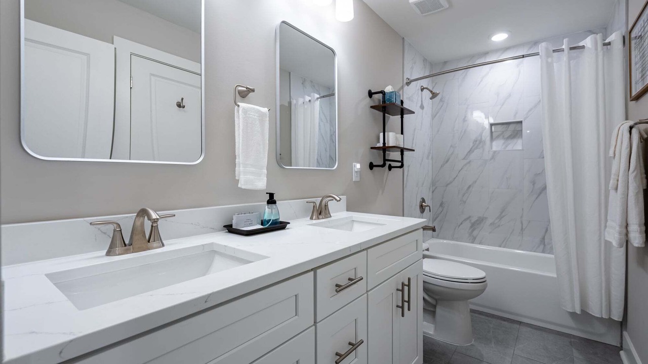 Photo of Bathroom in Emerson