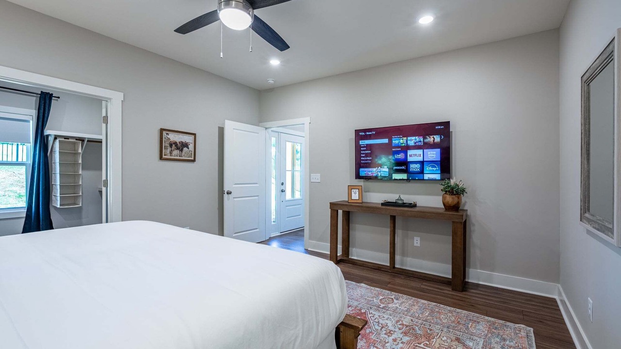 Photo of Bedroom in Emerson