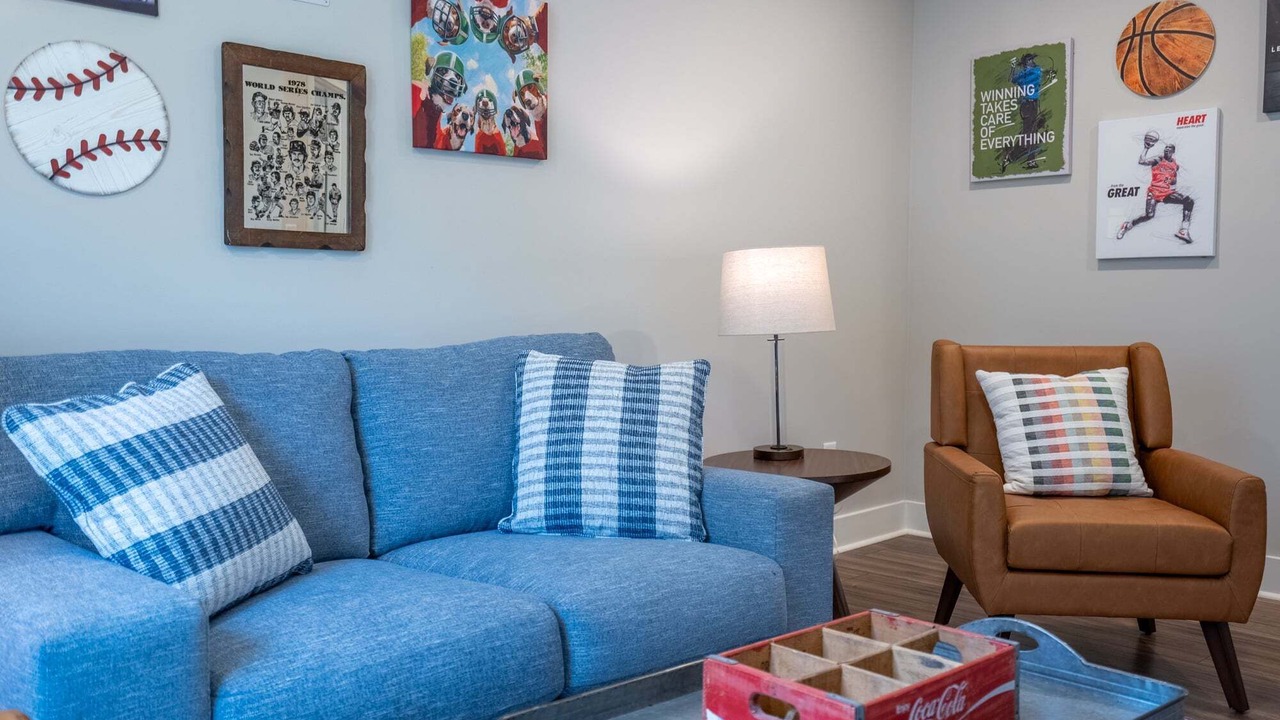 Photo of Livingroom in Emerson