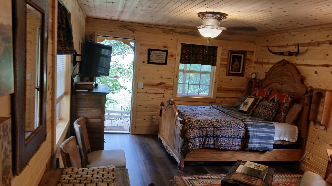 Photo of Bedroom in Corn