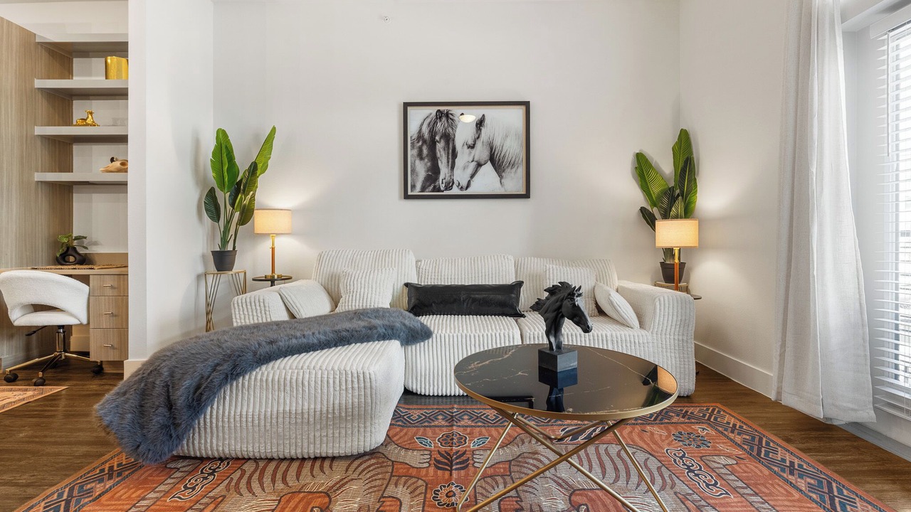 Photo of Livingroom in West Oak Hill