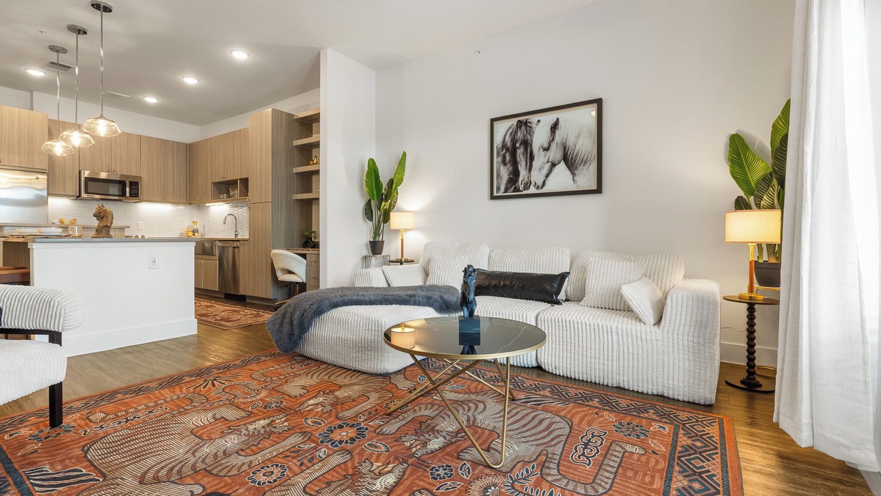 Photo of Livingroom in West Oak Hill