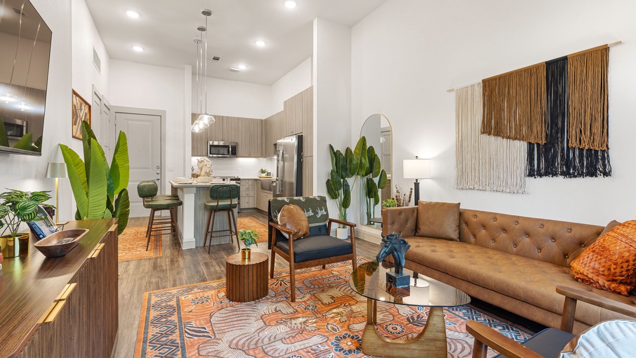 Photo of Livingroom in West Oak Hill
