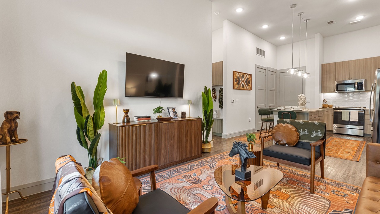 Photo of Livingroom in West Oak Hill
