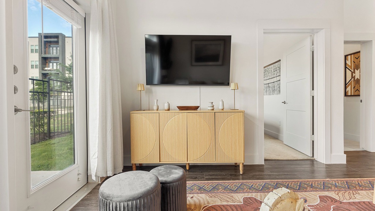 Photo of Livingroom in West Oak Hill