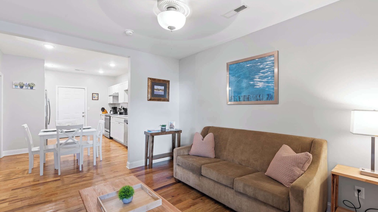 Photo of Livingroom in Chattanooga