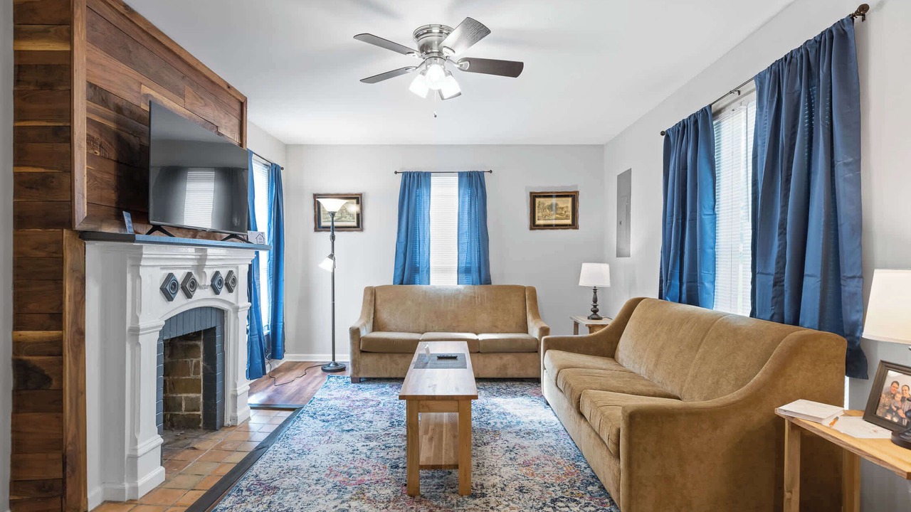 Photo of Livingroom in Chattanooga