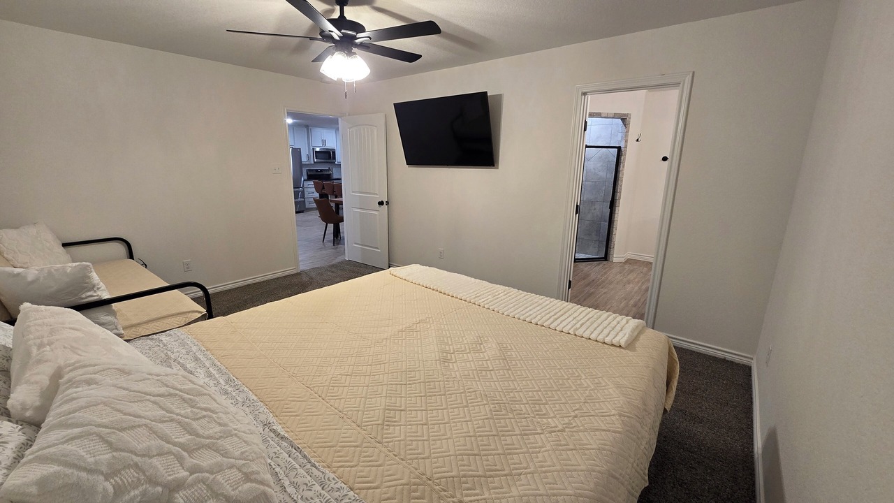 Photo of Bedroom in Poolville