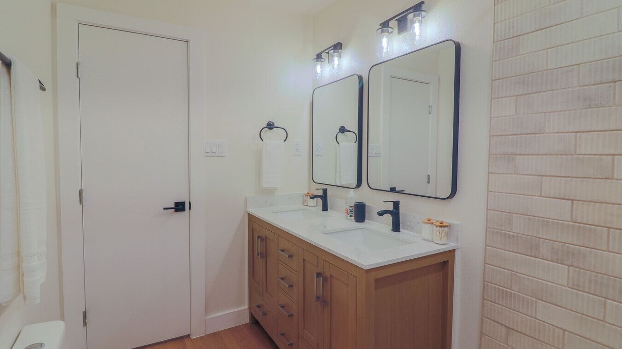 Photo of Bathroom in Manchaca
