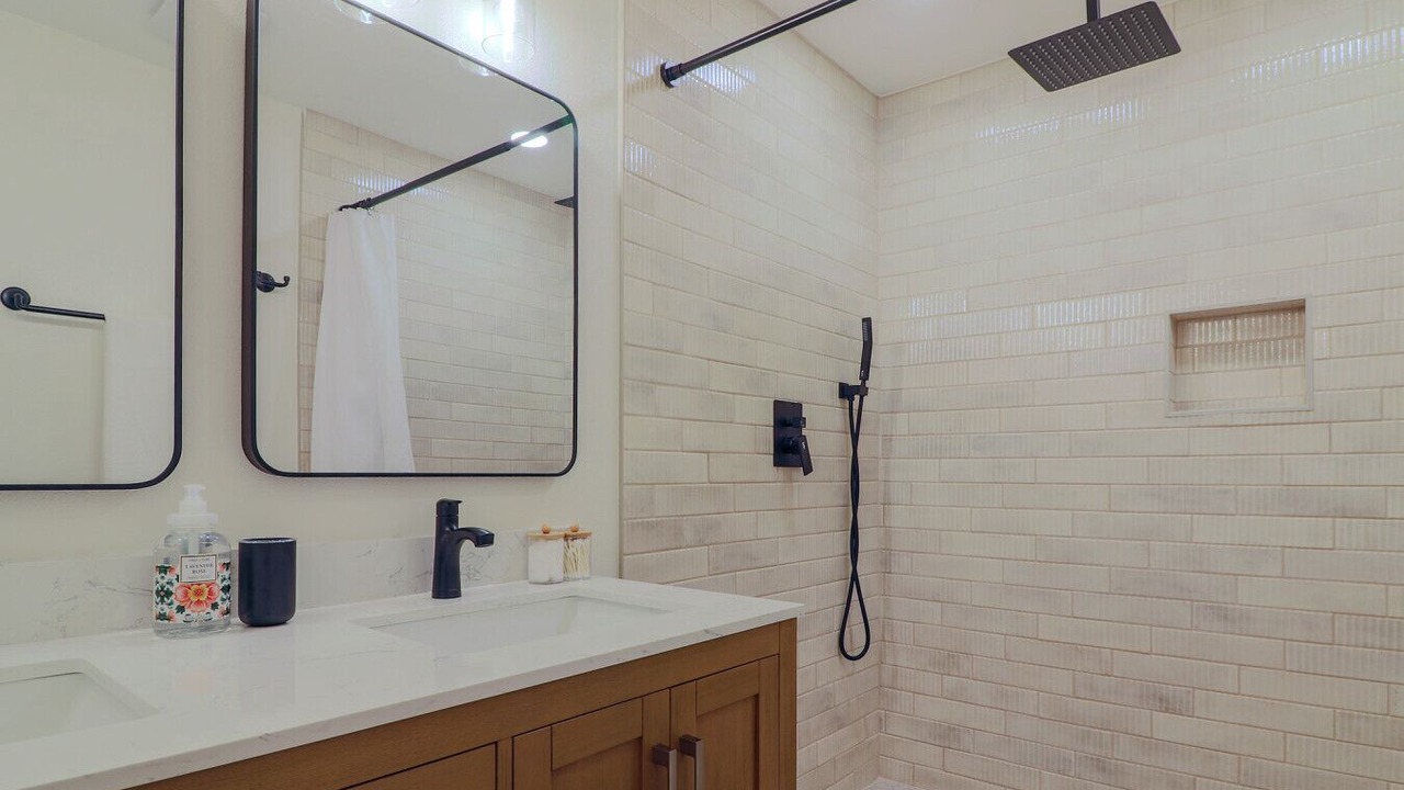 Photo of Bathroom in Manchaca