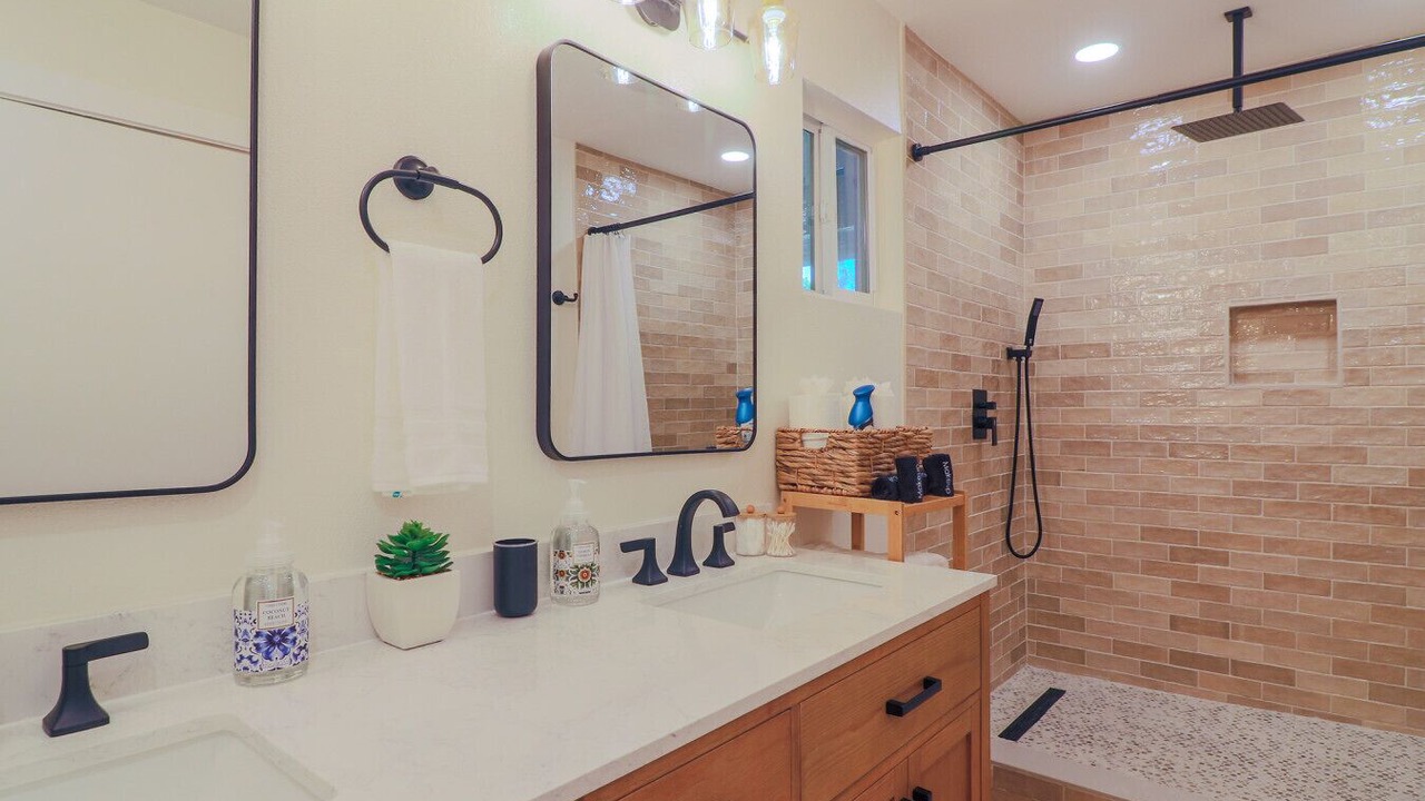 Photo of Bathroom in Manchaca