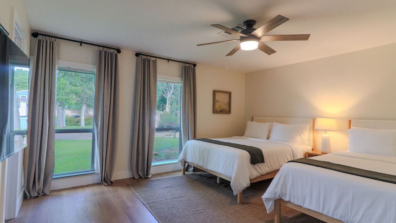 Photo of Bedroom in Manchaca