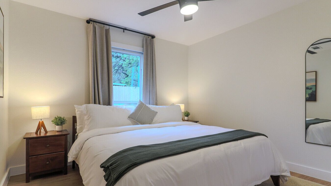 Photo of Bedroom in Manchaca
