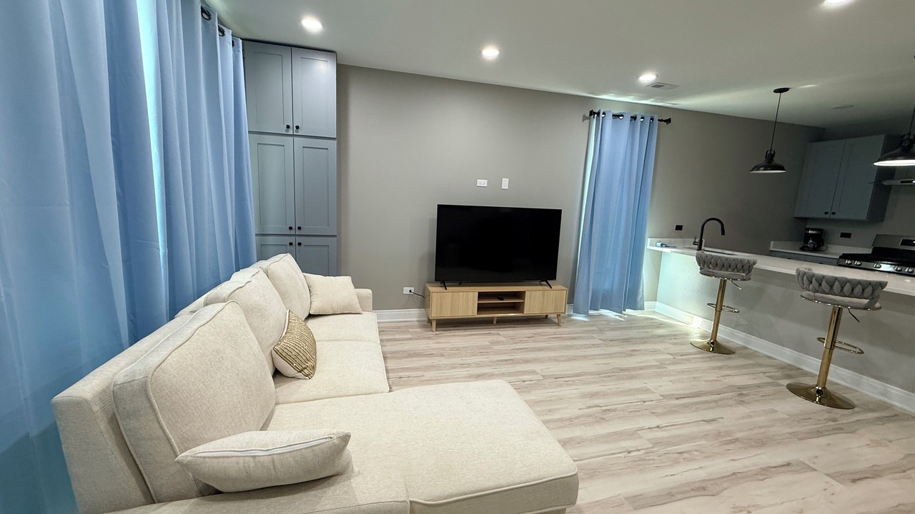 Photo of Livingroom in Bronzeville