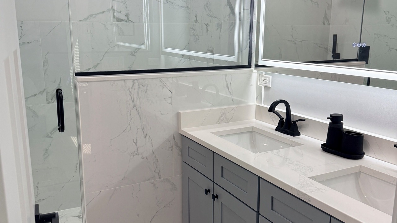 Photo of Bathroom in Bronzeville