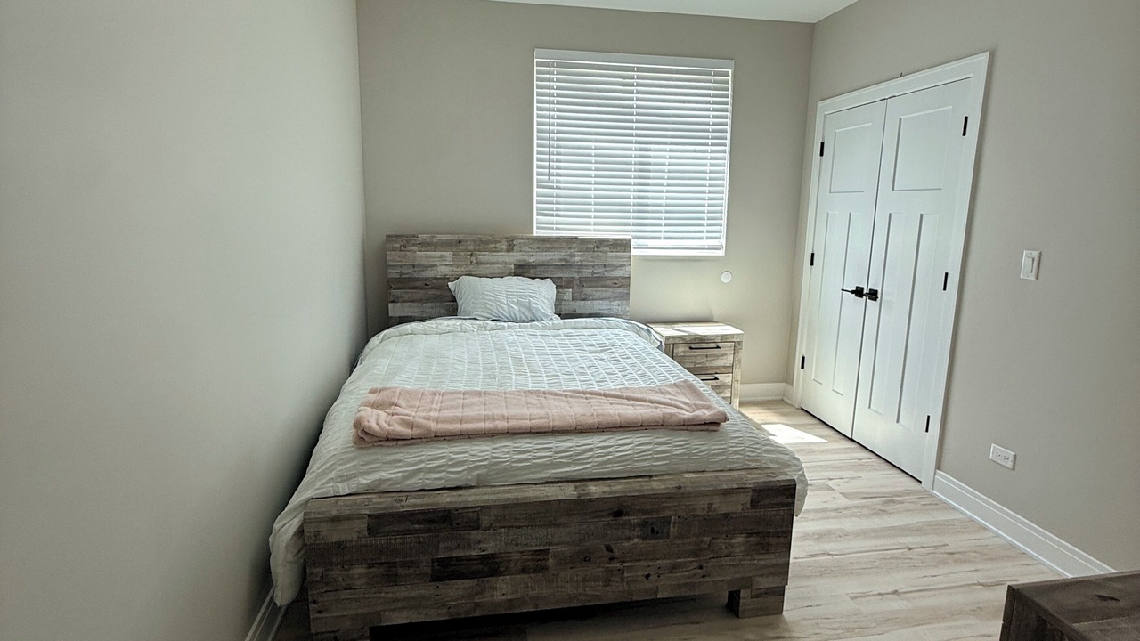 Photo of Bedroom in Bronzeville