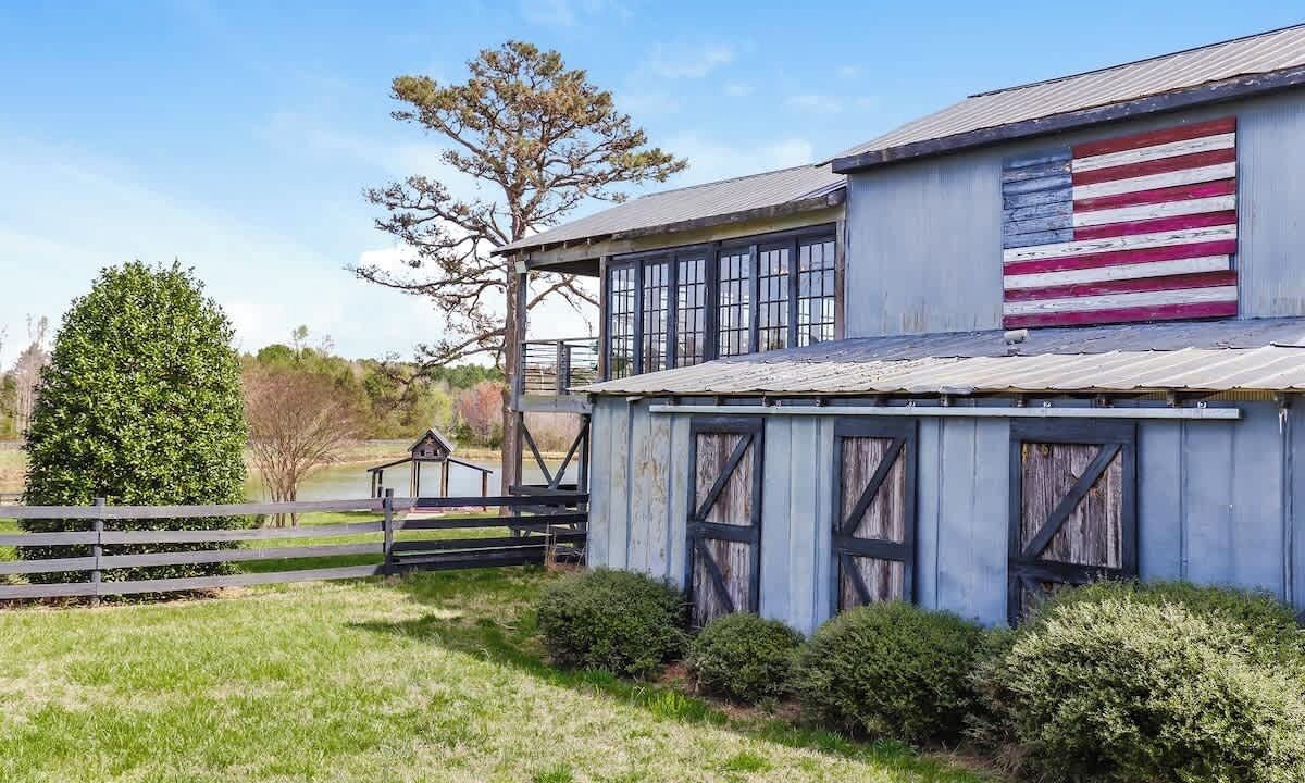 Photo of Outdoor in Liberty