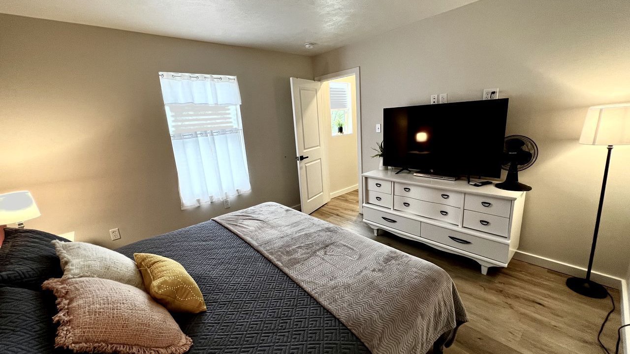 Photo of Bedroom in Huey