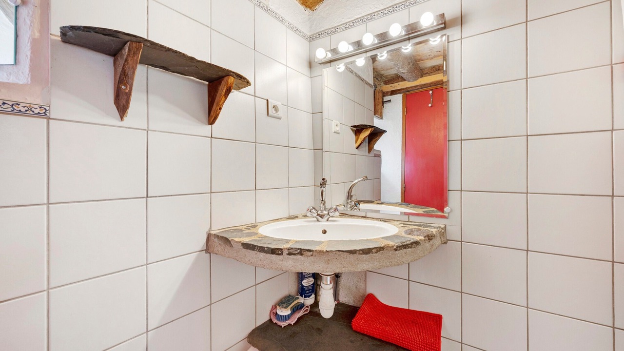 Photo of Bathroom in Sentein