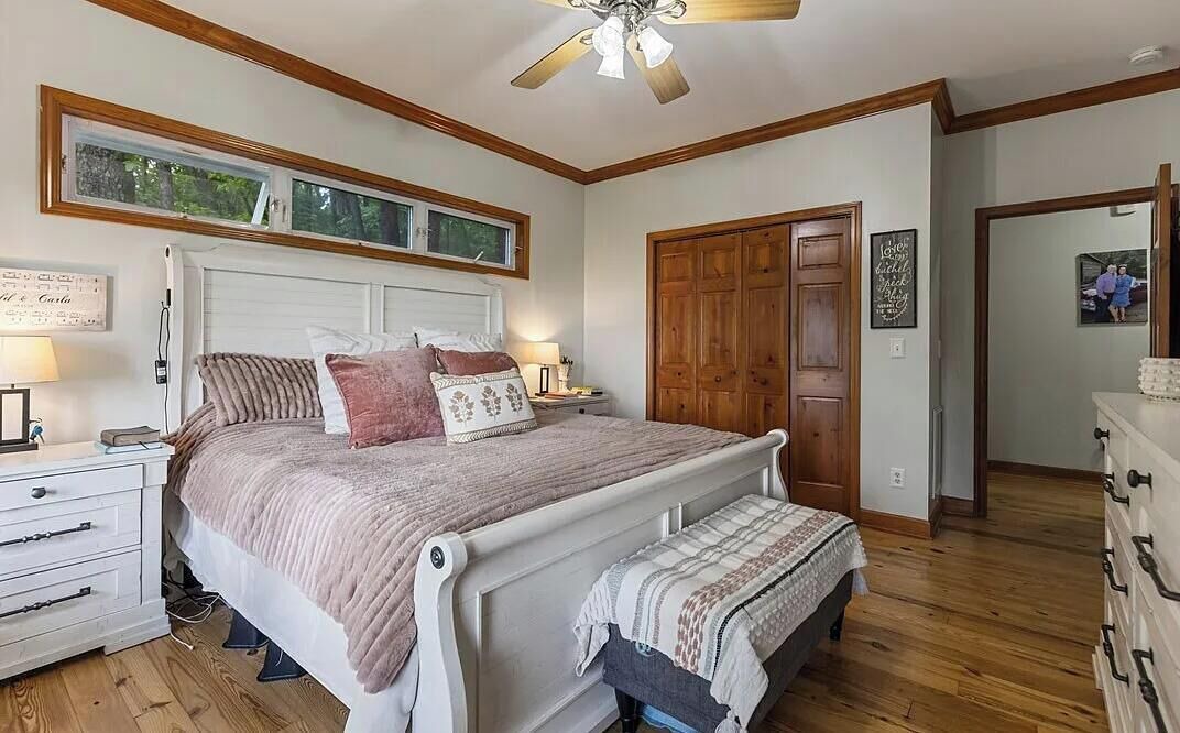 Photo of Bedroom in Cliff Ridge Colony
