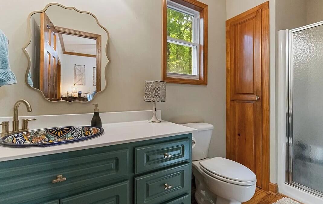 Photo of Bathroom in Cliff Ridge Colony