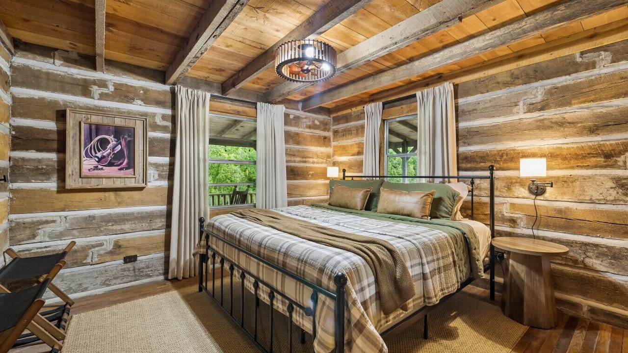 Photo of Bedroom in Lynchburg