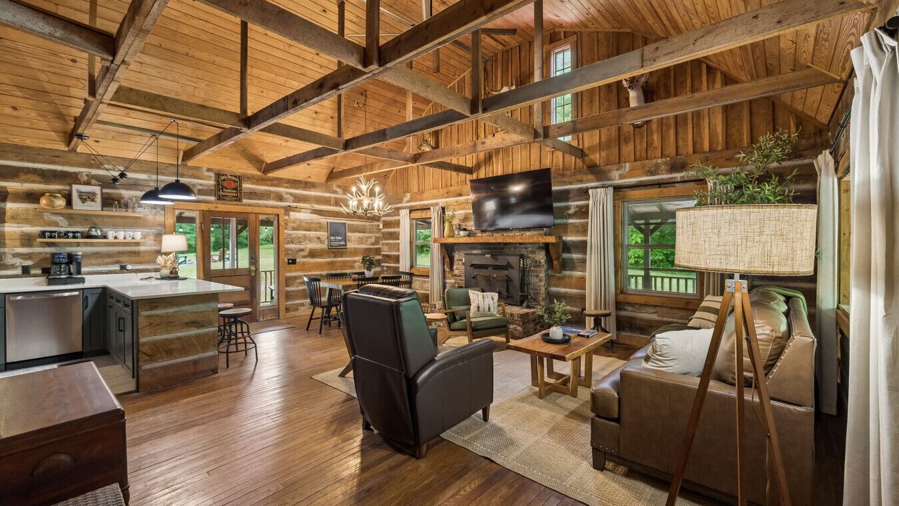 Photo of Livingroom in Lynchburg